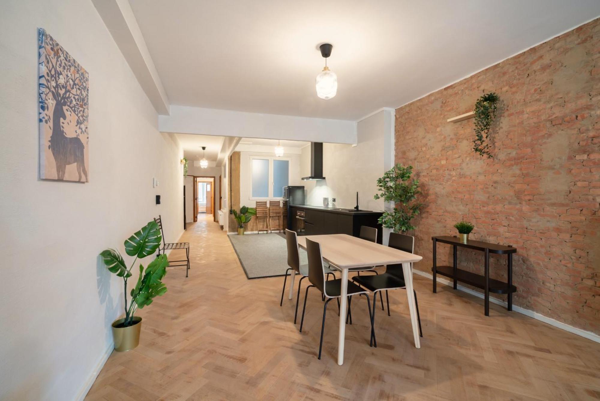 Two-Bedroom Apartments In The Heart Of Αμβέρσα Εξωτερικό φωτογραφία